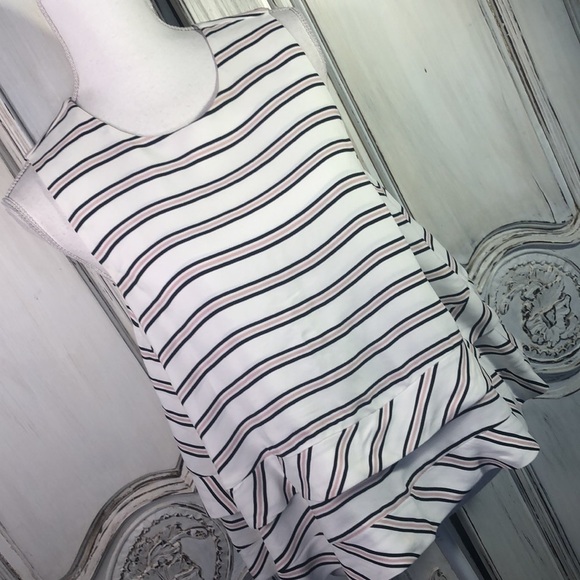 Belle Vere Sleeveless Double Layer A- Line Round Neck Top Size Medium - Picture 2 of 11